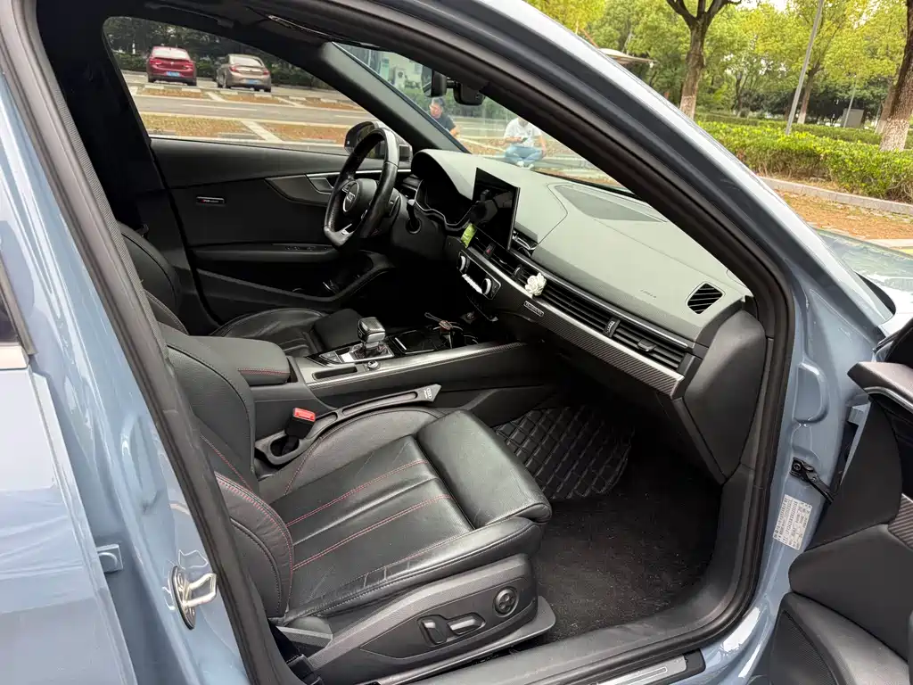 Audi A4L — миниатюра 8