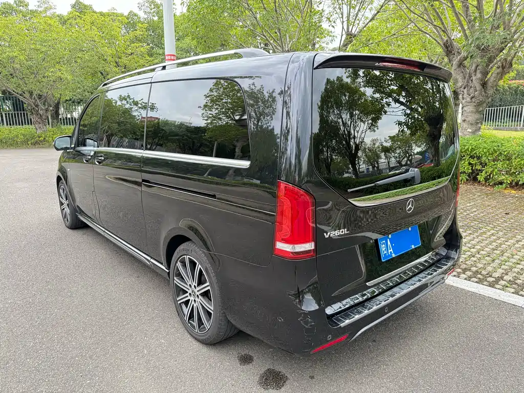 Mercedes-Benz V-Class — миниатюра 6