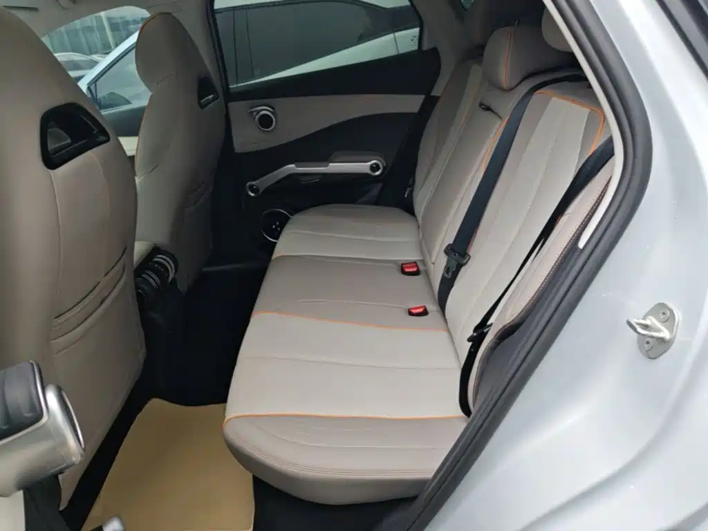 BYD Yuan Plus — миниатюра 17
