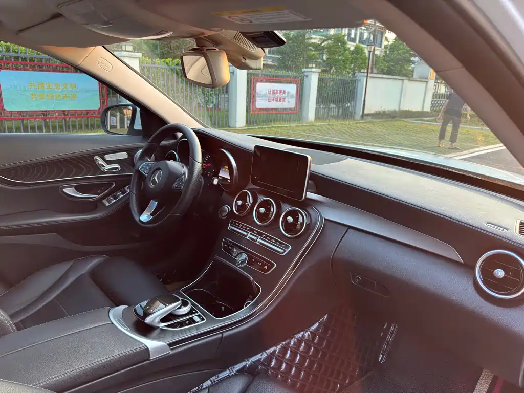 Mercedes-Benz C-Class — миниатюра 54