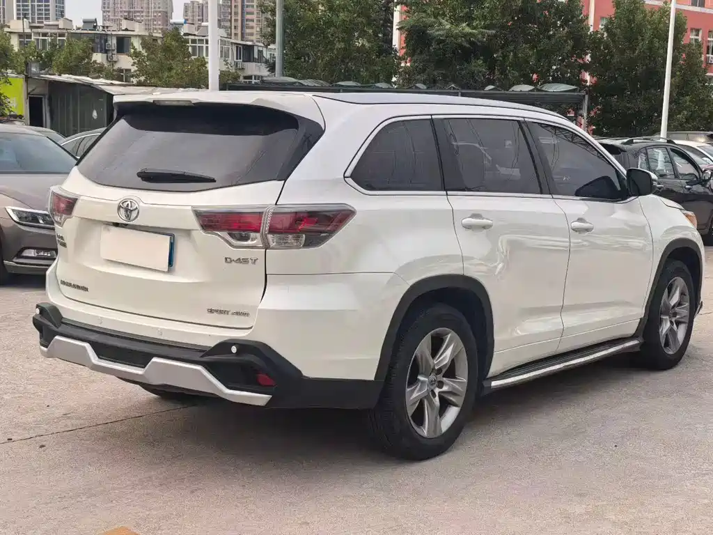 Toyota Highlander — миниатюра 9