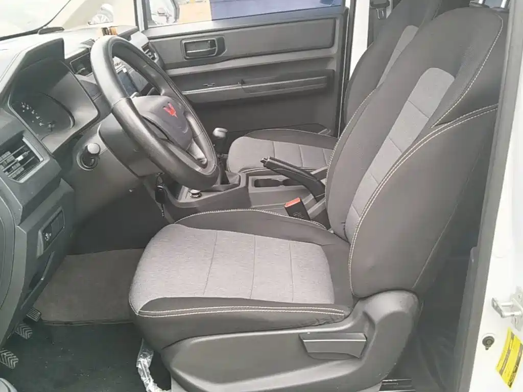 Wuling Hongguang PLUS — миниатюра 15