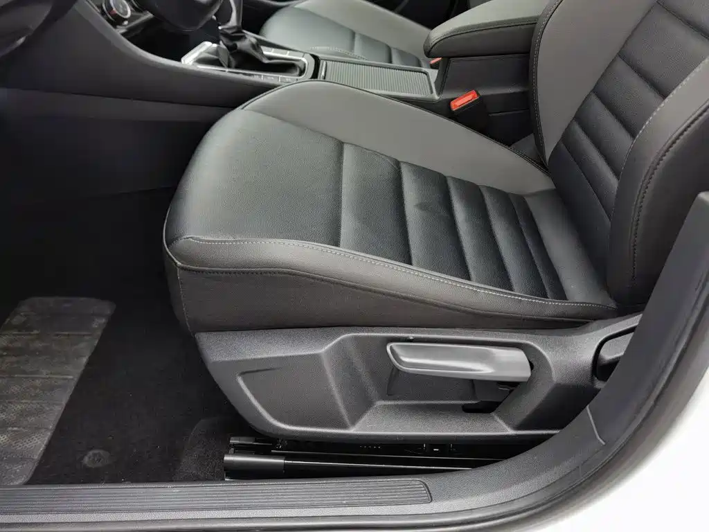 Volkswagen Sagitar — миниатюра 20