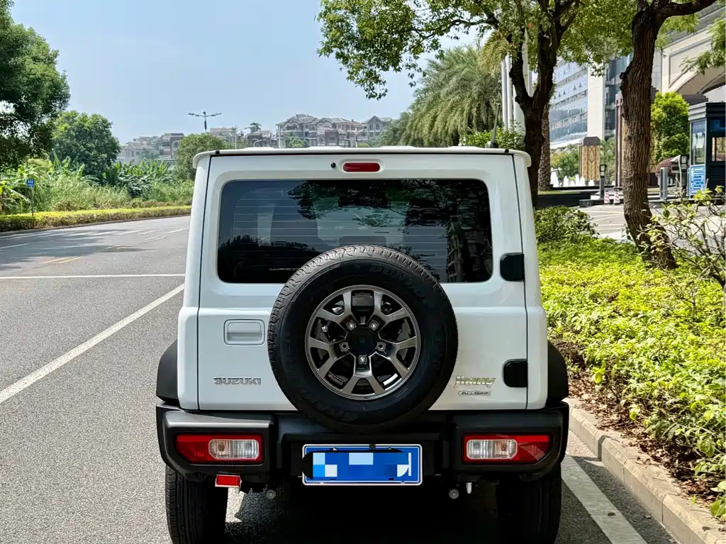 Suzuki Jimny — миниатюра 8