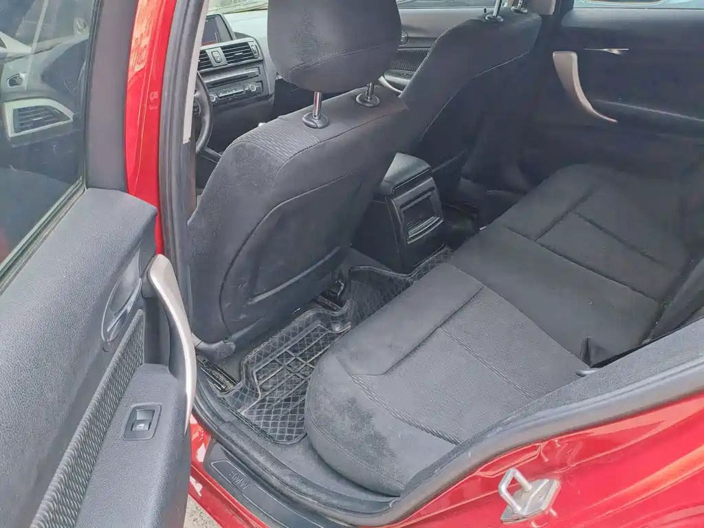 BMW 1 Series (Import) — миниатюра 7