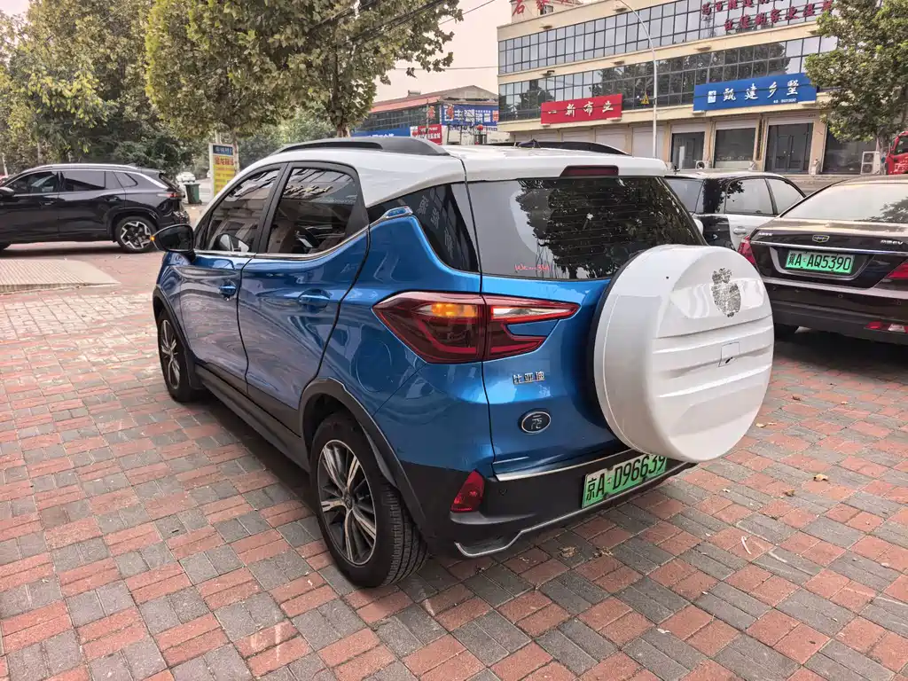 BYD Yuan EV — миниатюра 4
