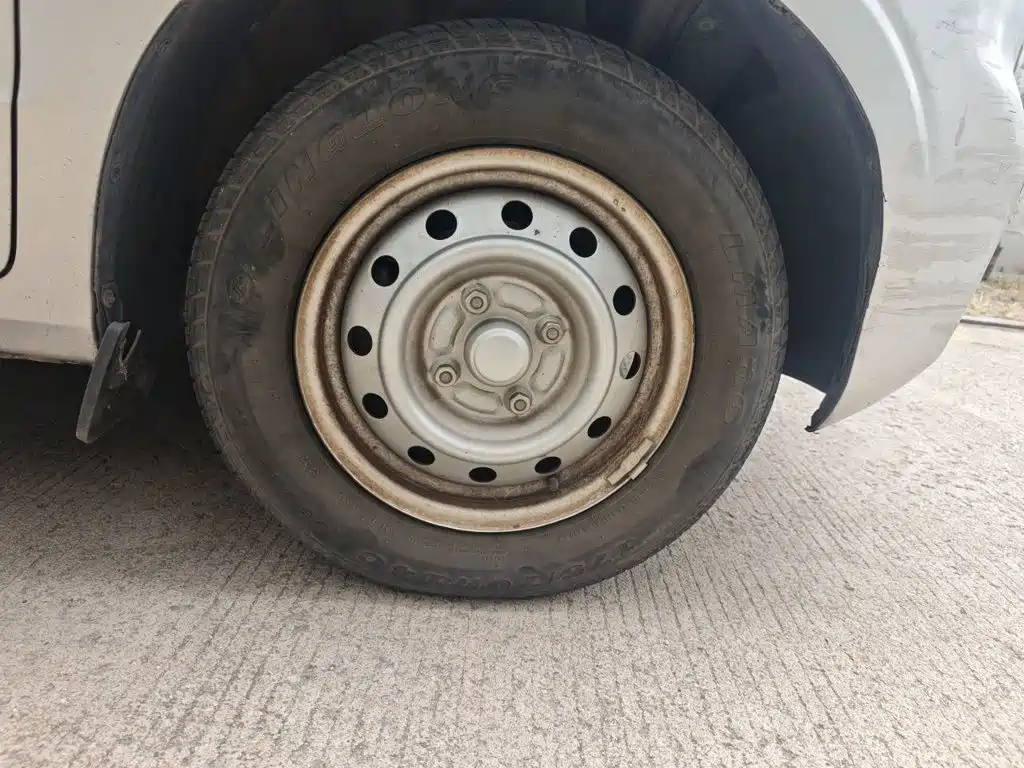 Wuling Hongguang V — миниатюра 24