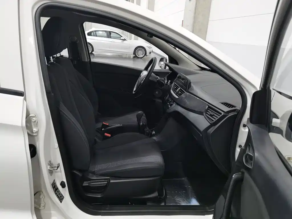 Baojun 310 — миниатюра 23
