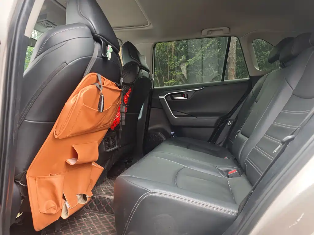 Toyota Wildlander — миниатюра 5