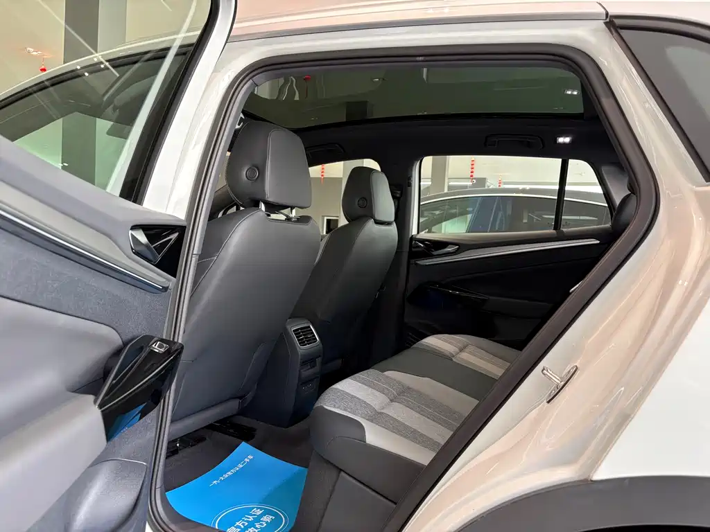 Volkswagen ID.4 Crozz — миниатюра 15