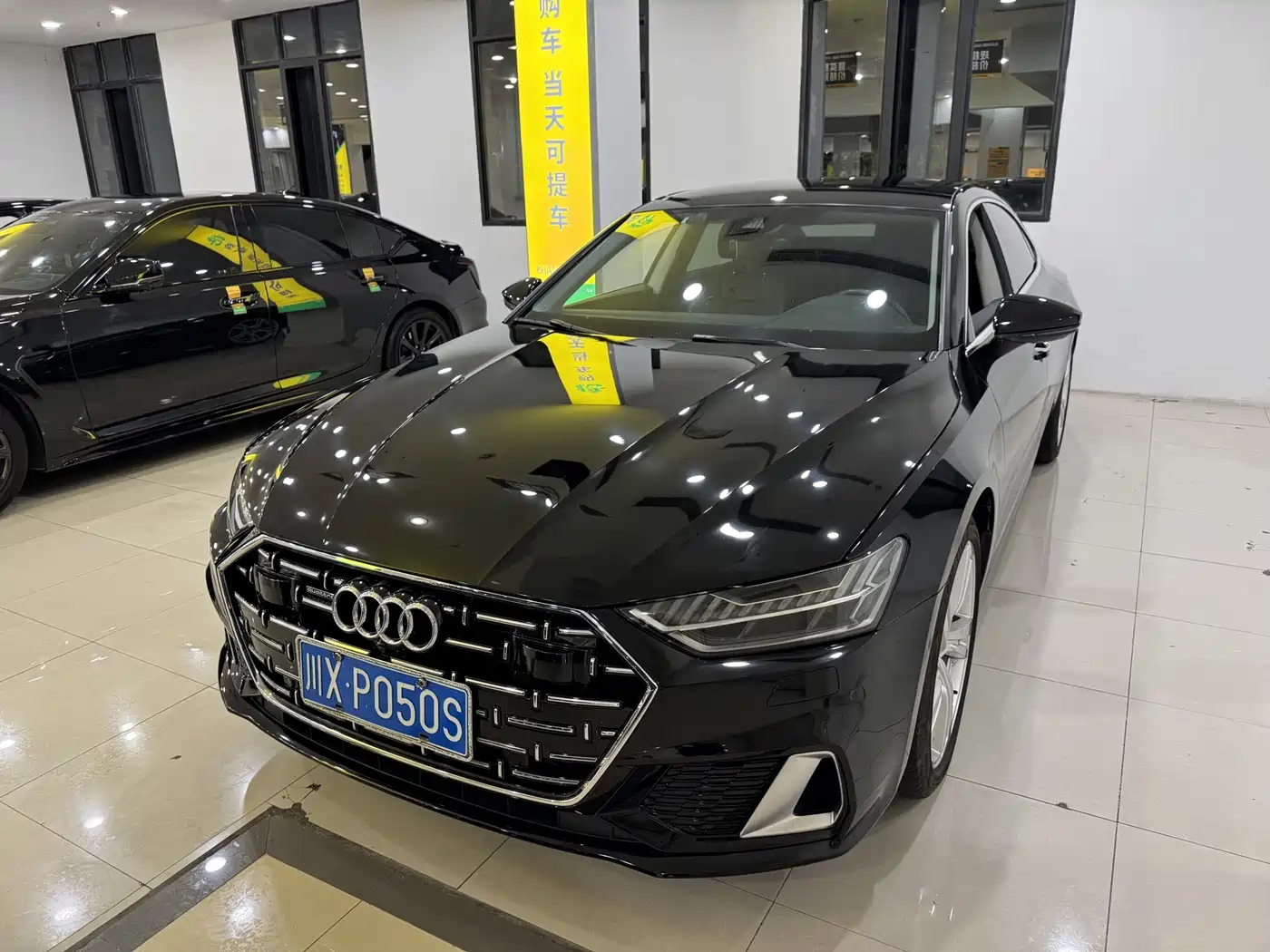 奥迪A7L 2024款 45TFSI quattro S-line 见远型 流晶套装 2024