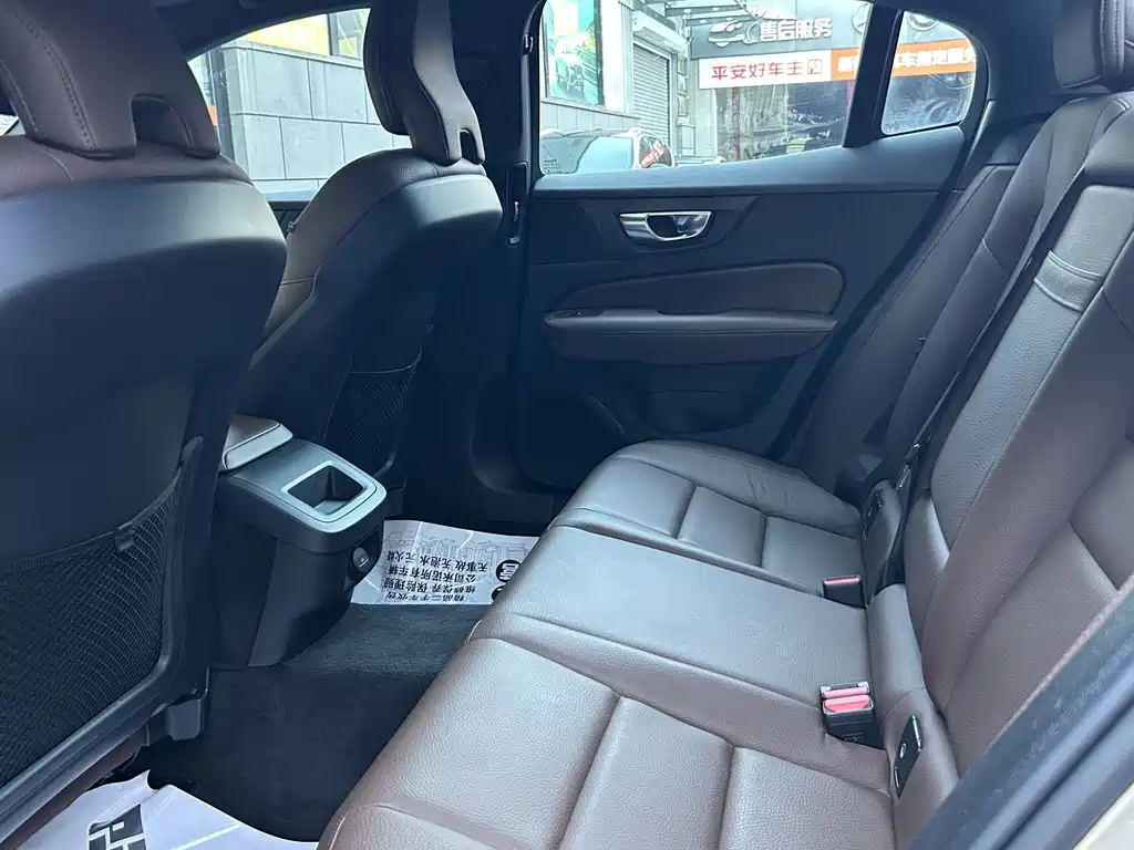 Volvo S60 — миниатюра 15