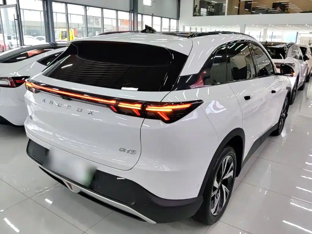 ARCFOX Alpha T5 — миниатюра 7