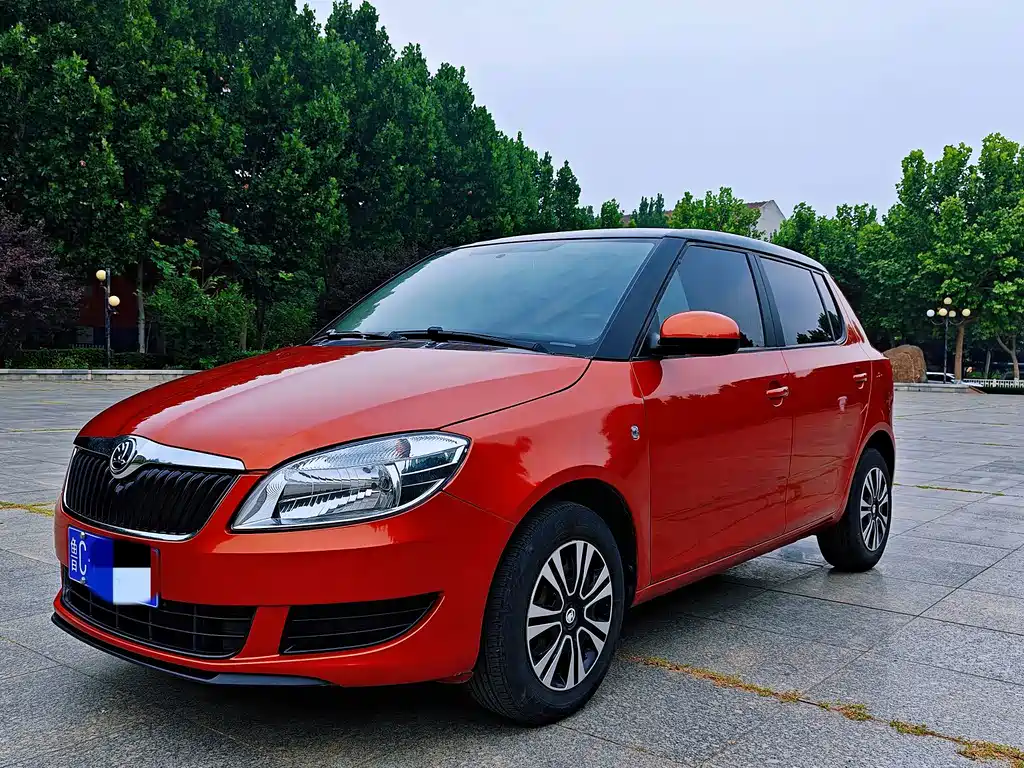 Skoda Fabia 1.4L Auto Innovation Edition, фото 8