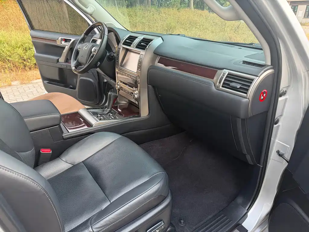 Lexus GX — миниатюра 20