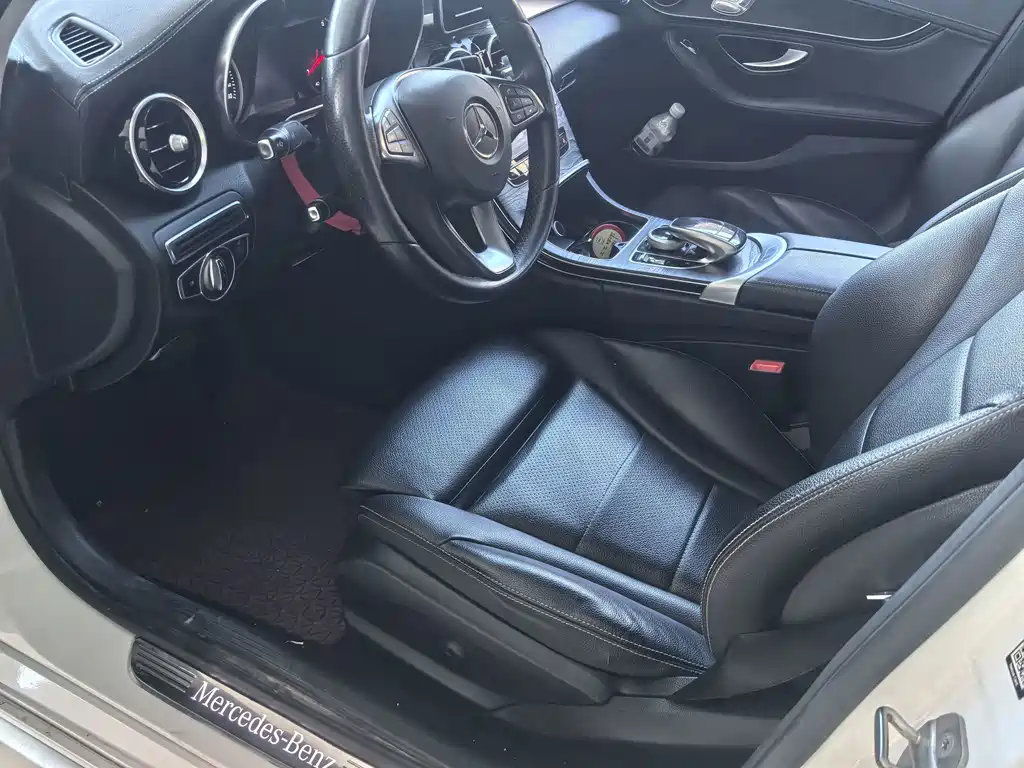 Mercedes-Benz C-Class — миниатюра 13