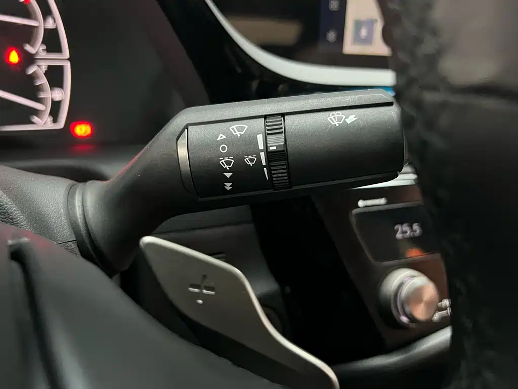 Lexus ES — миниатюра 22