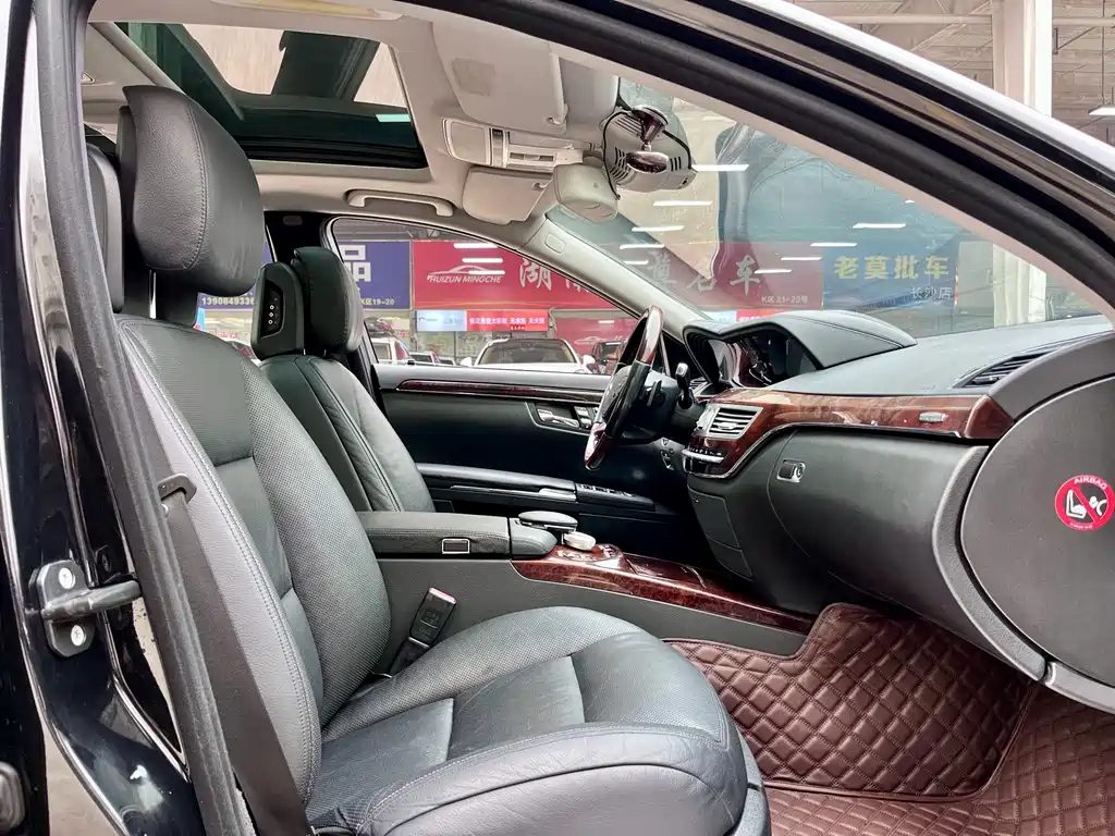 Mercedes-Benz S-Class — миниатюра 11