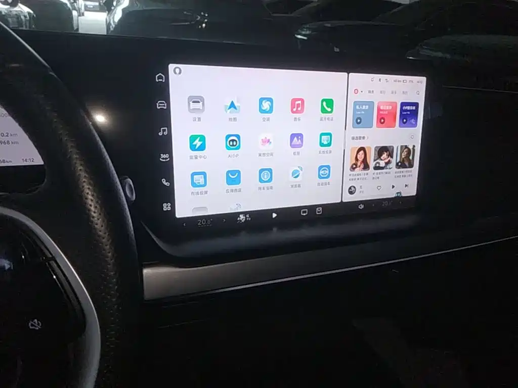 XPeng P7 — миниатюра 13