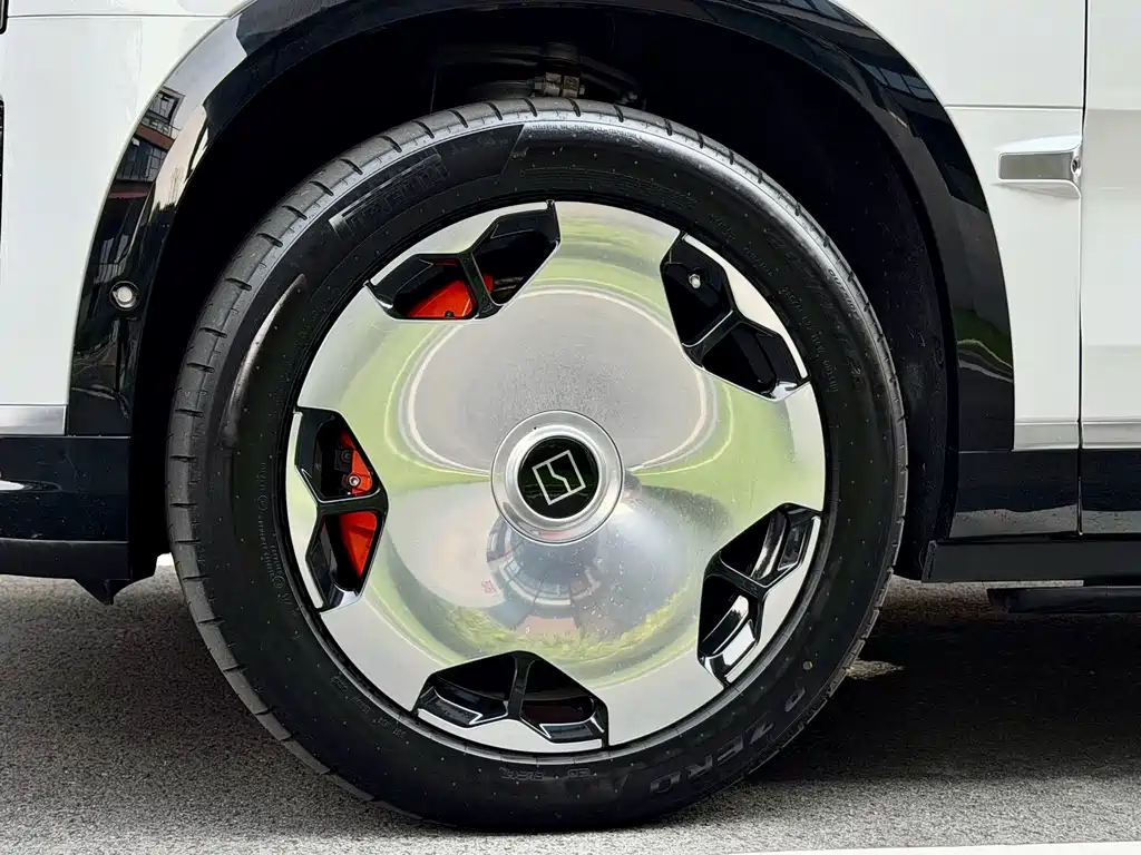 Zeekr 9X 2025 Ultra 70kWh мест