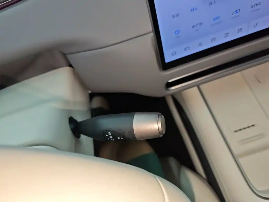 Li Auto Li i8 — миниатюра 14