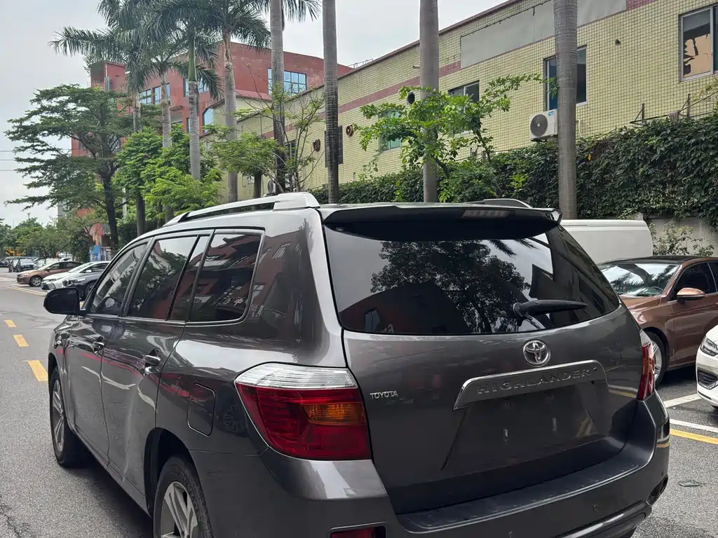 Toyota Highlander — миниатюра 5