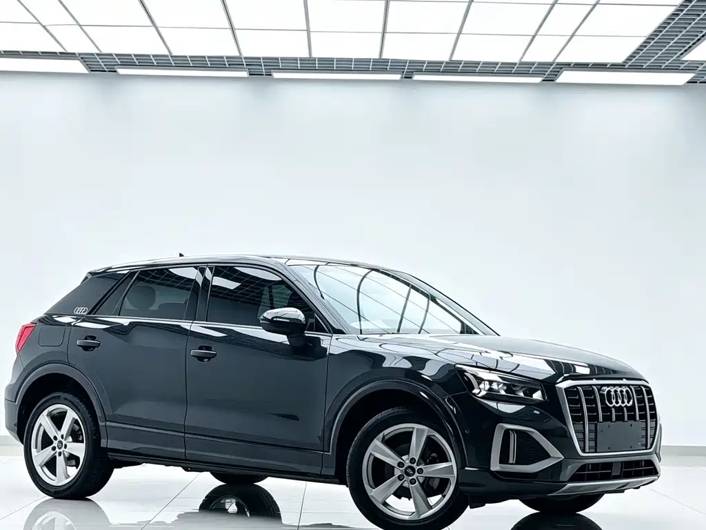 Audi Q2L — миниатюра 3