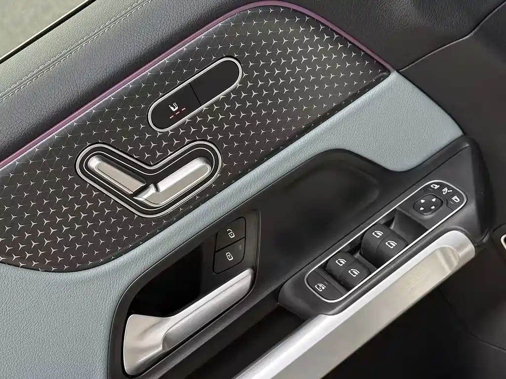Mercedes-Benz EQB — миниатюра 14