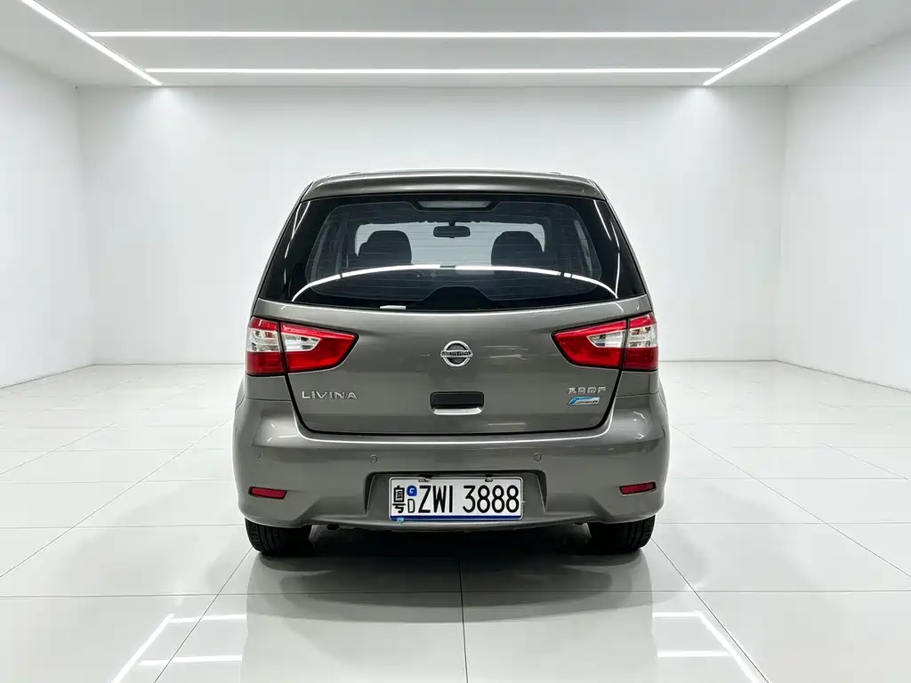 Nissan Livina — миниатюра 9