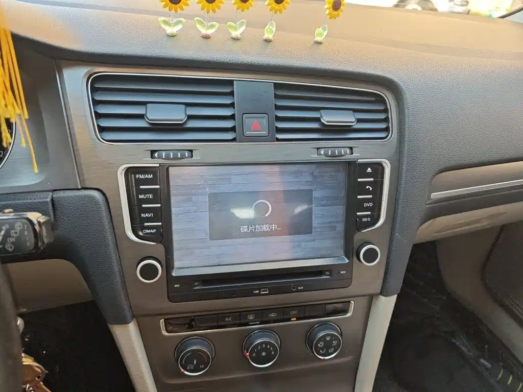 Volkswagen Golf — миниатюра 6