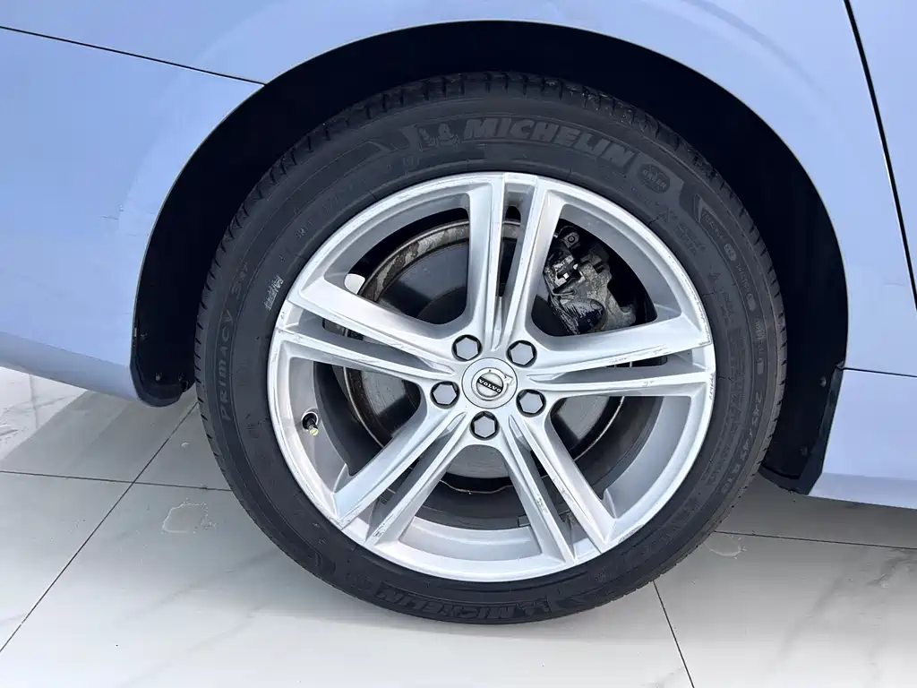 Volvo S90 — миниатюра 25