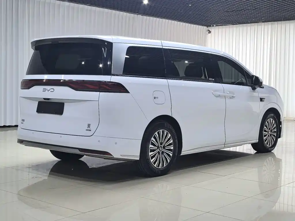 BYD Xia — миниатюра 25