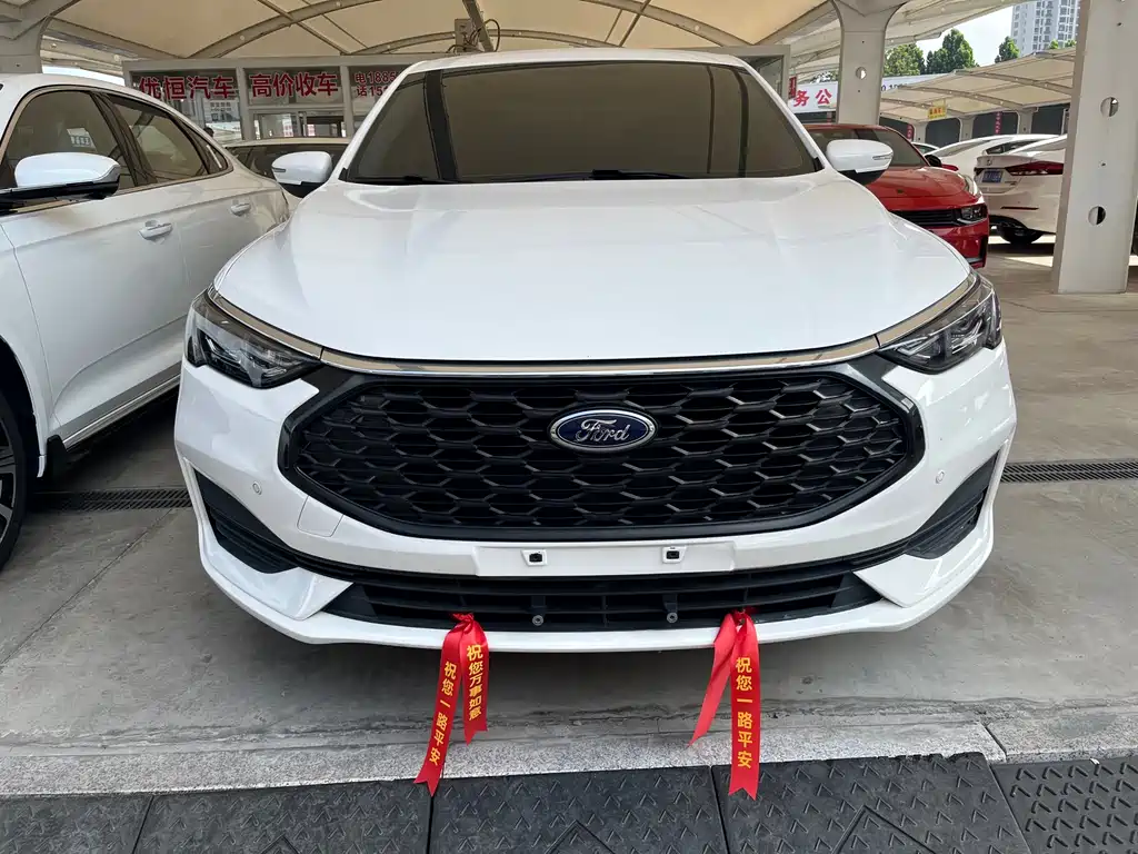 Ford Escort 2021 1.5L AT
