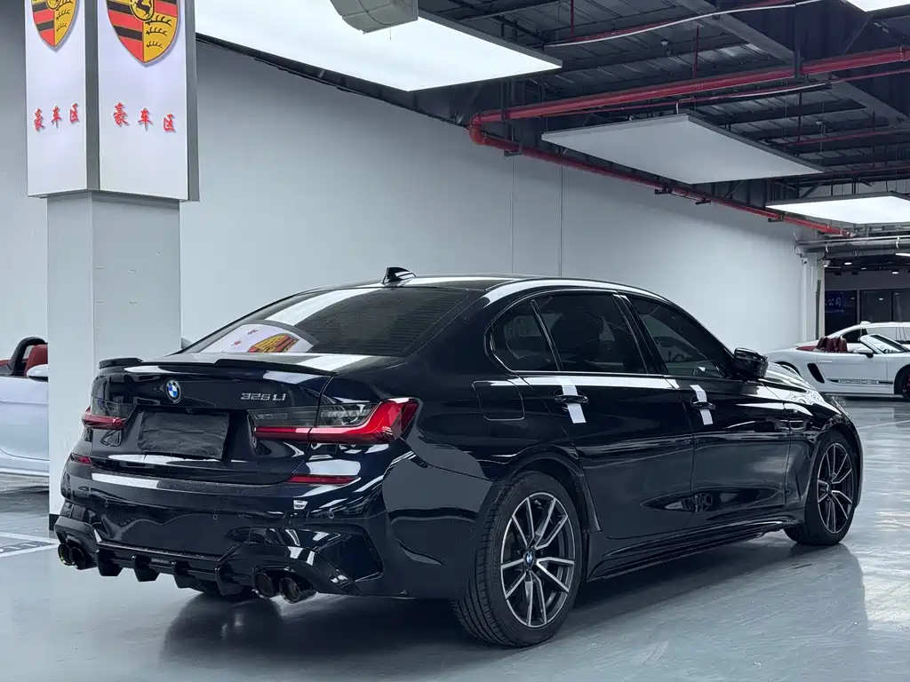 BMW 3 Series - фото 17