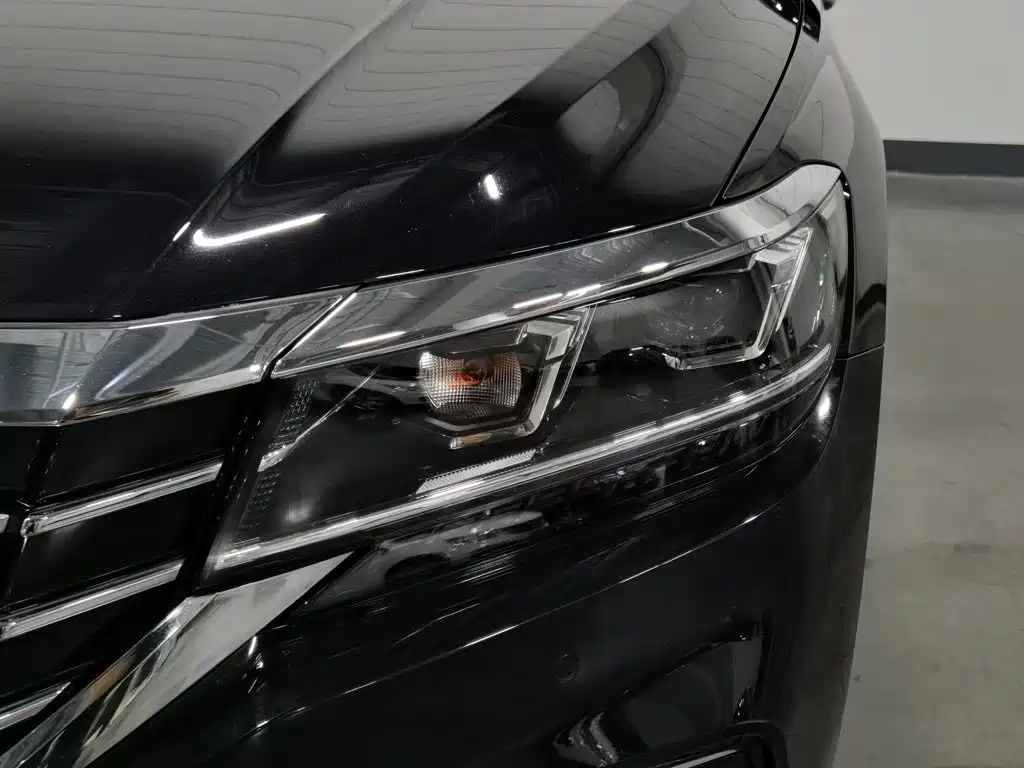 Volkswagen Passat — миниатюра 6