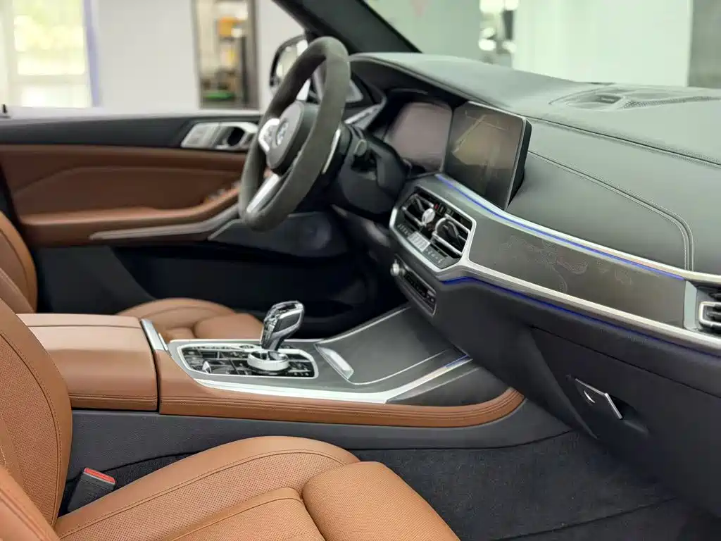 BMW X7 — миниатюра 18