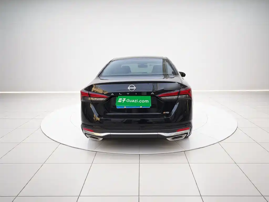 Nissan Teana — миниатюра 3