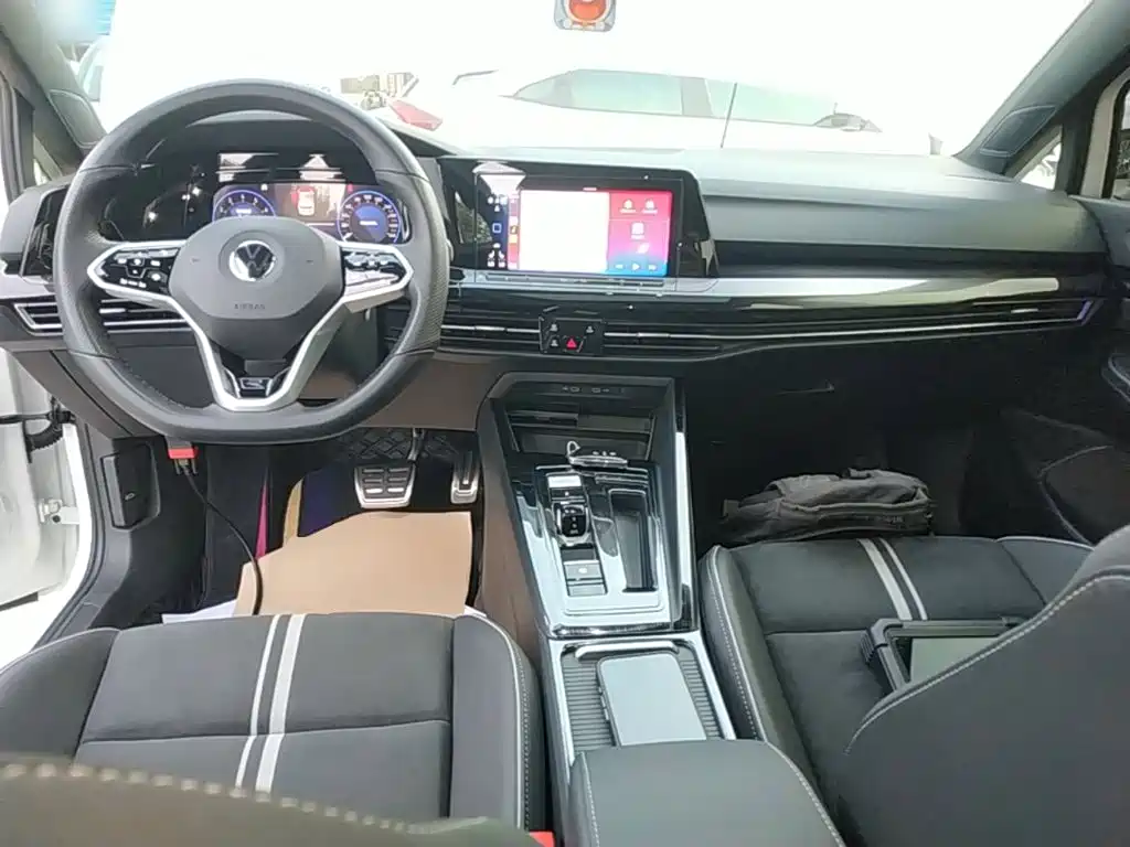 Volkswagen Golf — миниатюра 10