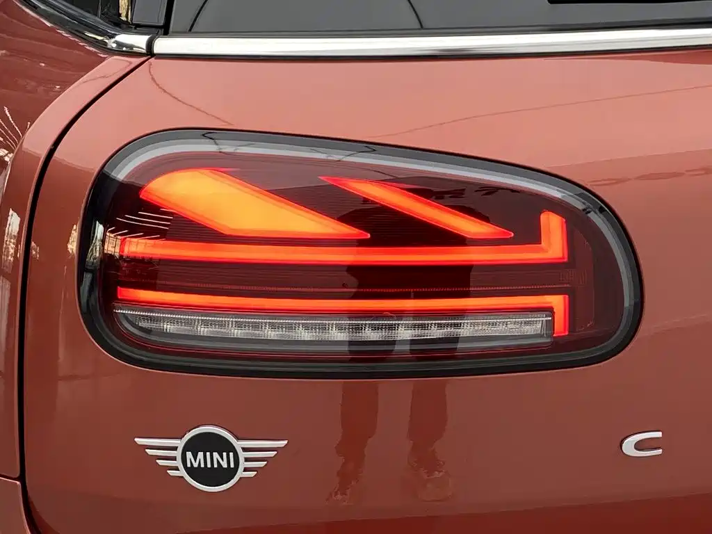 MINI Mini Clubman — миниатюра 3