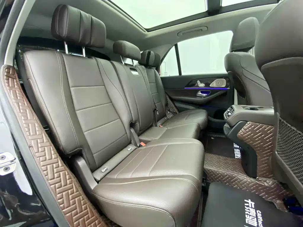 Mercedes-Benz GLE (Import) — миниатюра 26