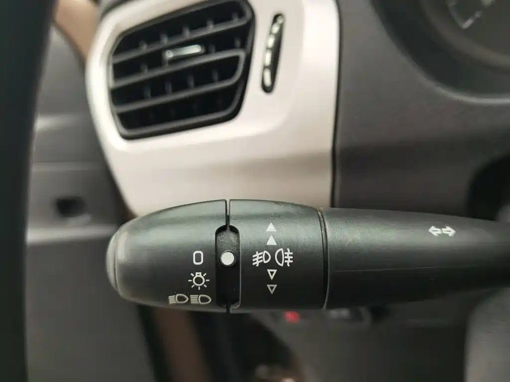 Peugeot 301 — миниатюра 21