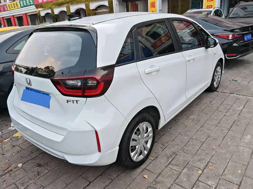 Honda Fit — миниатюра 11