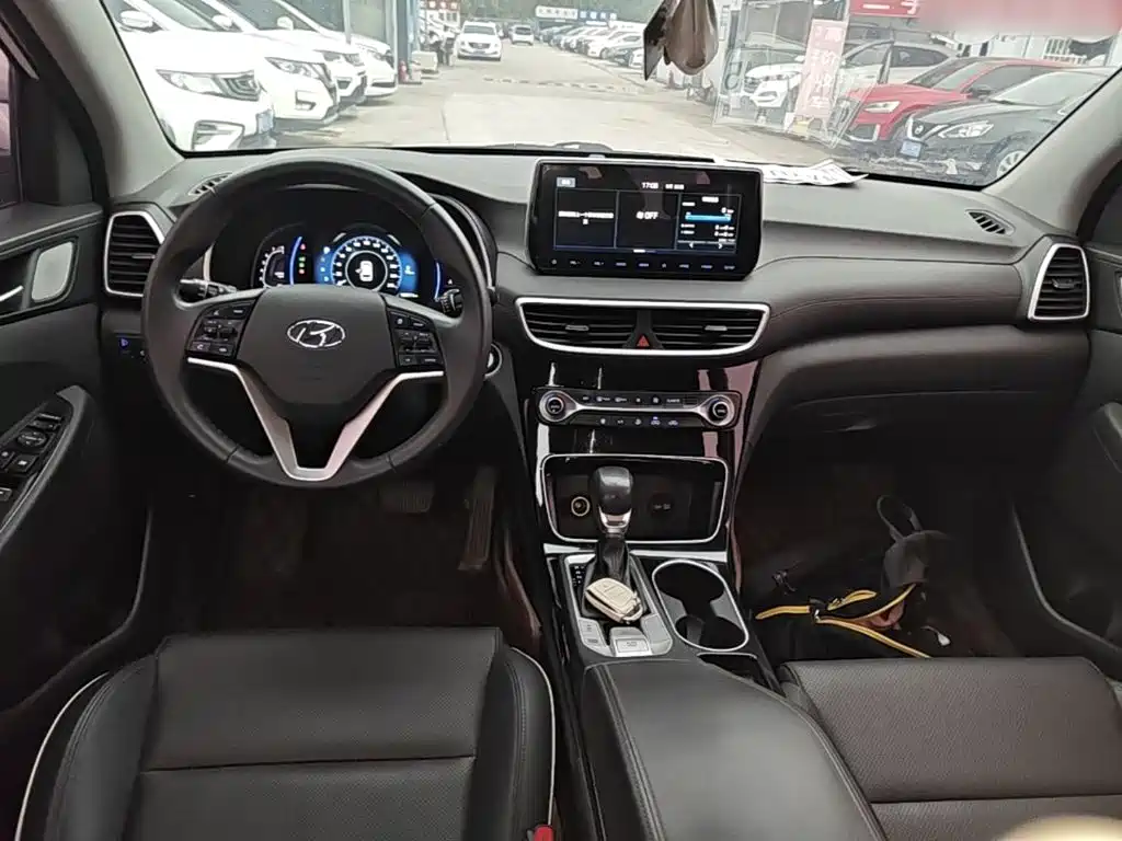 Hyundai Tucson — миниатюра 10