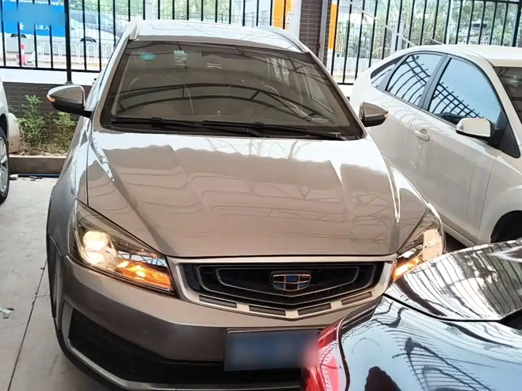 Geely Vision S1 — миниатюра 3