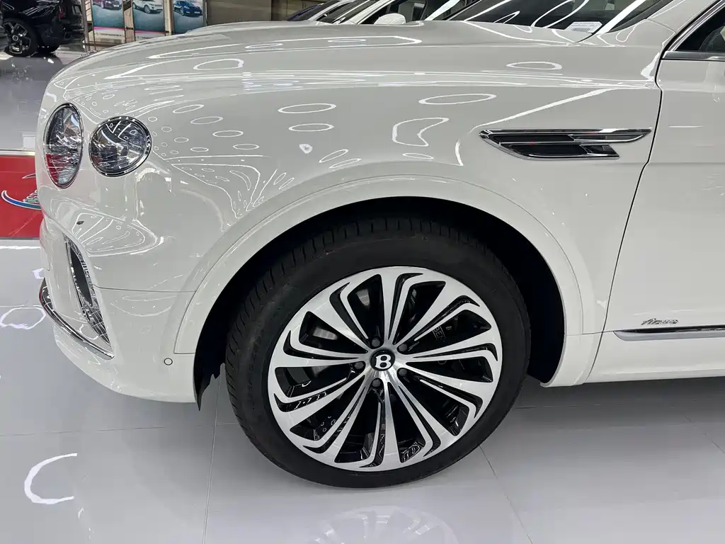 Bentley Bentayga 2024 4.0T V8