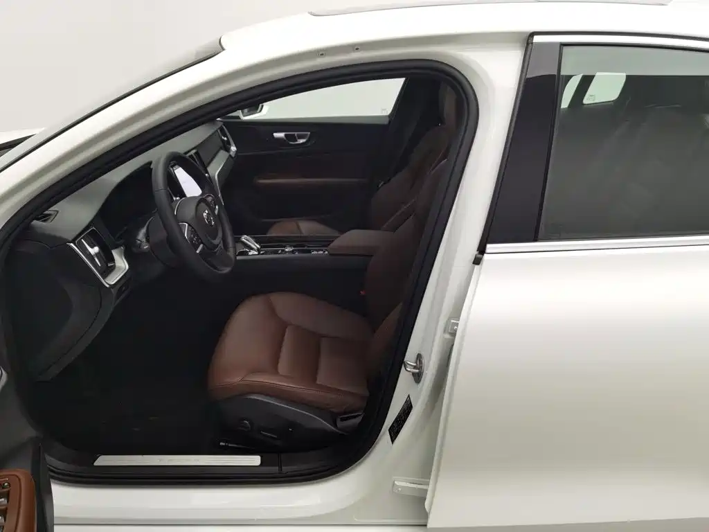 Volvo S60 — миниатюра 10