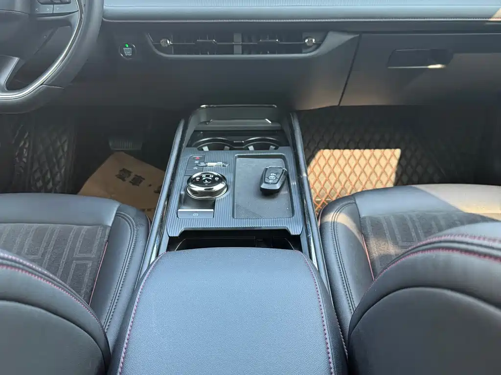 Ford Mondeo — миниатюра 12