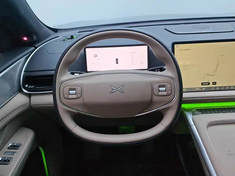 XPeng G9 — миниатюра 15