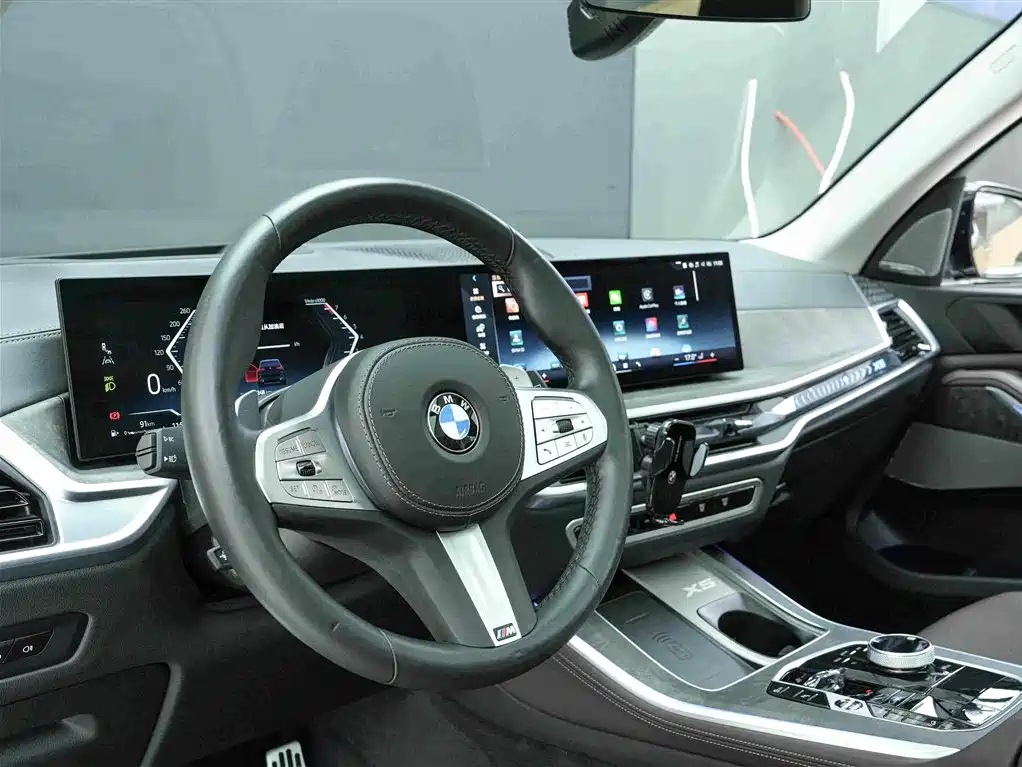 BMW X5 2023 xDrive 30Li Premium M Sport