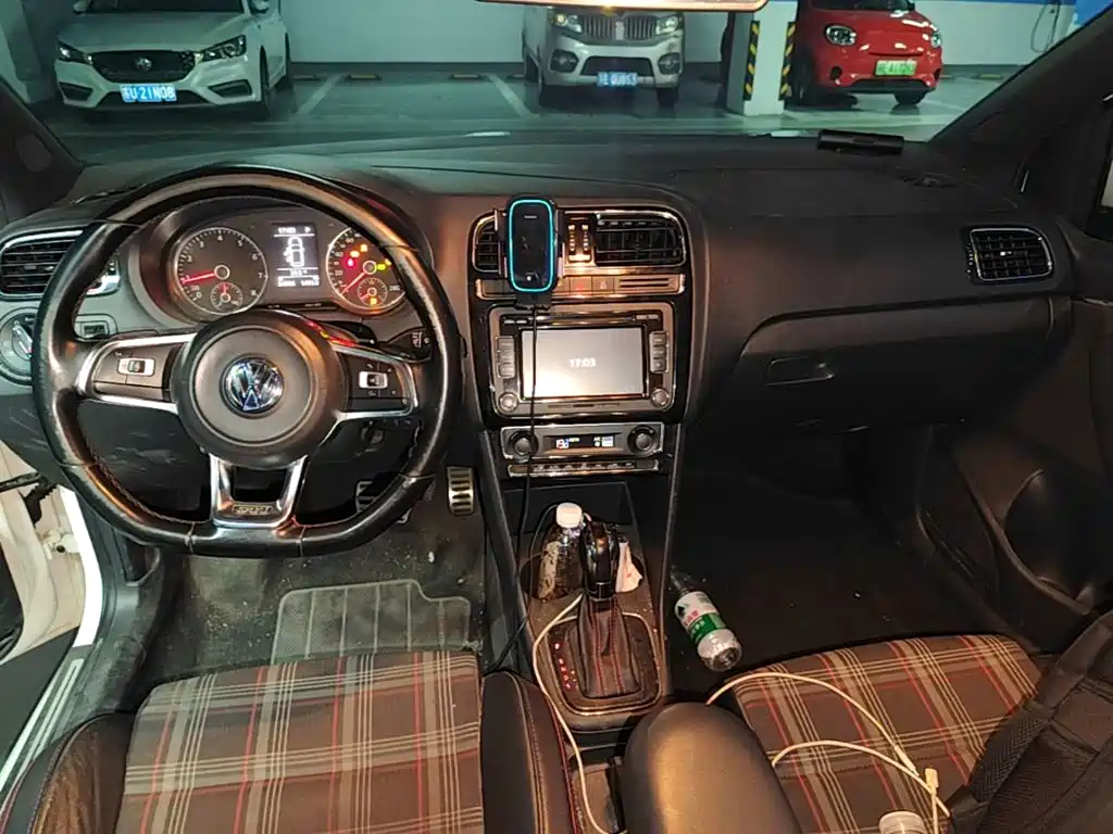 Volkswagen Polo — миниатюра 13